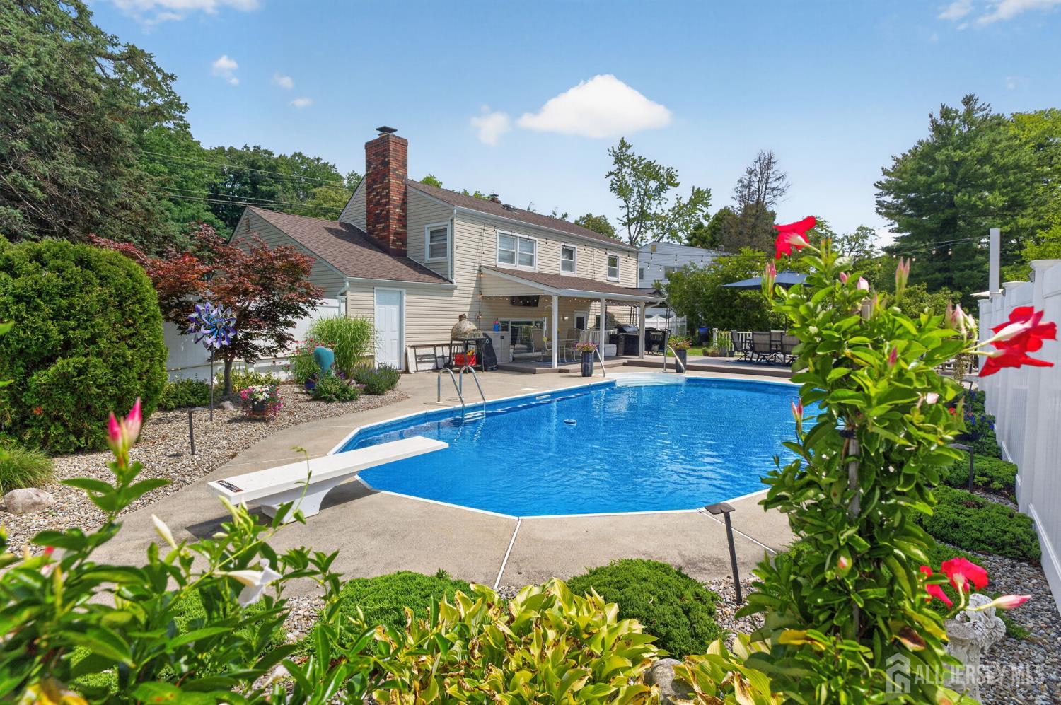 443 Old Stage Road Spotswood NJ 08884