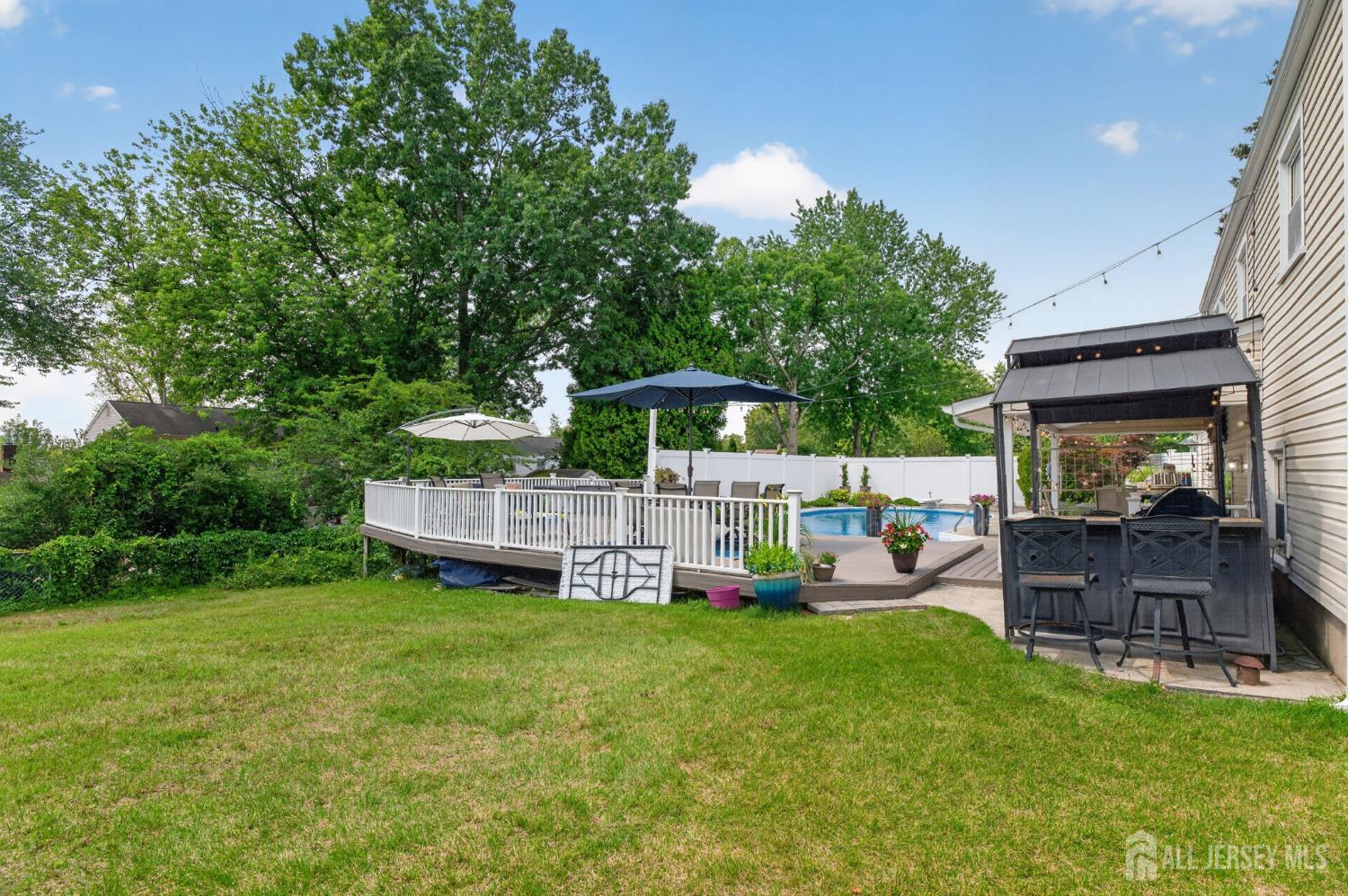 443 Old Stage Road Spotswood NJ 08884
