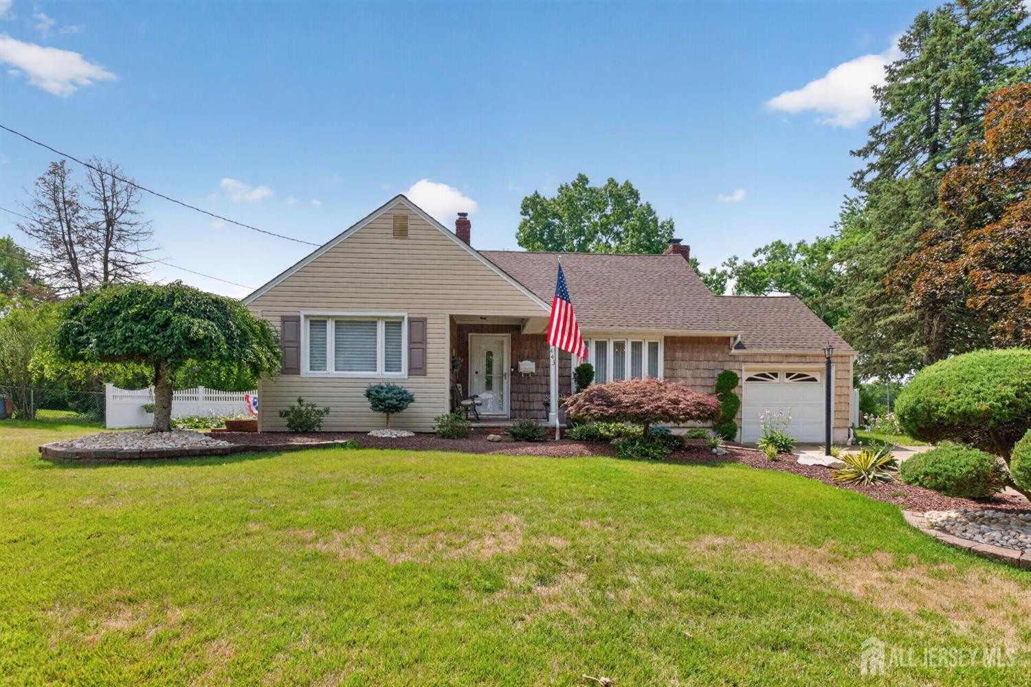 443 Old Stage Road Spotswood NJ 08884