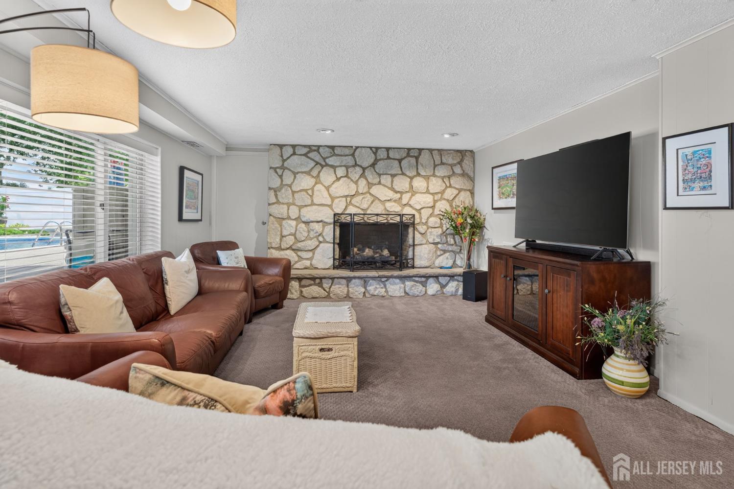 443 Old Stage Road Spotswood NJ 08884