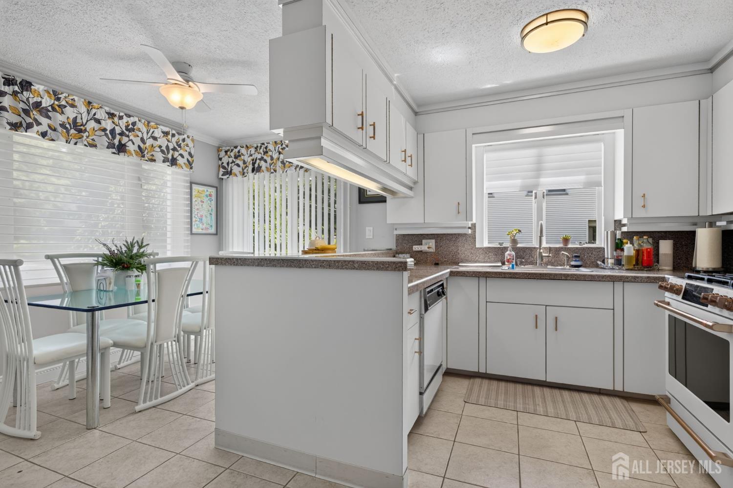 443 Old Stage Road Spotswood NJ 08884