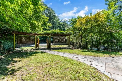 50 Hooper Avenue Atlantic Highlands NJ 07716