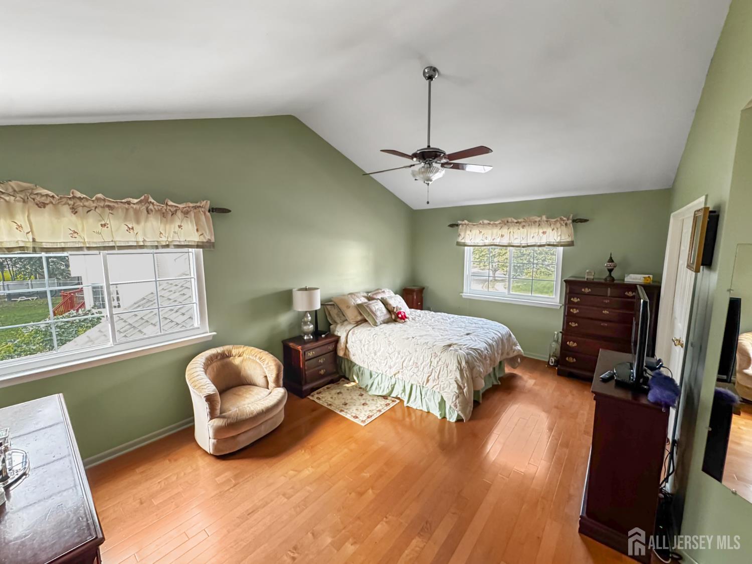 174 Buttonwood Drive Piscataway NJ 08854