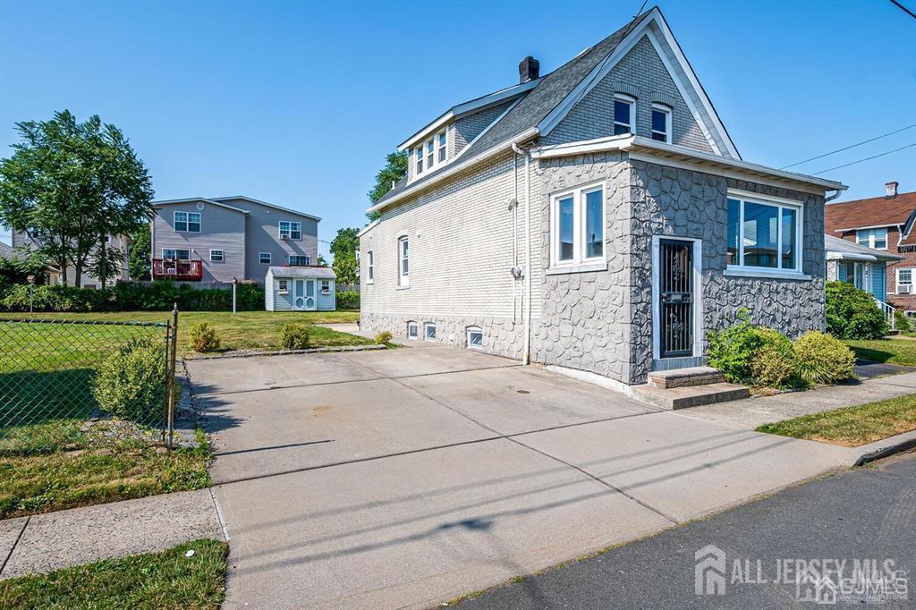 43 Saint Ann Street Carteret NJ 07008