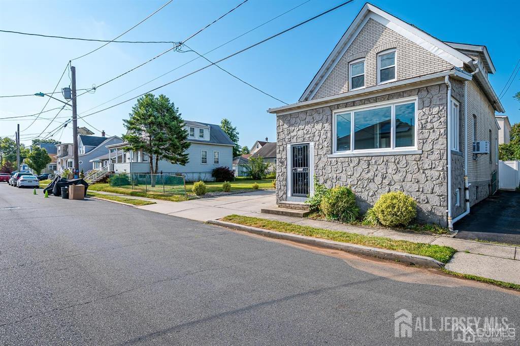 43 Saint Ann Street Carteret NJ 07008