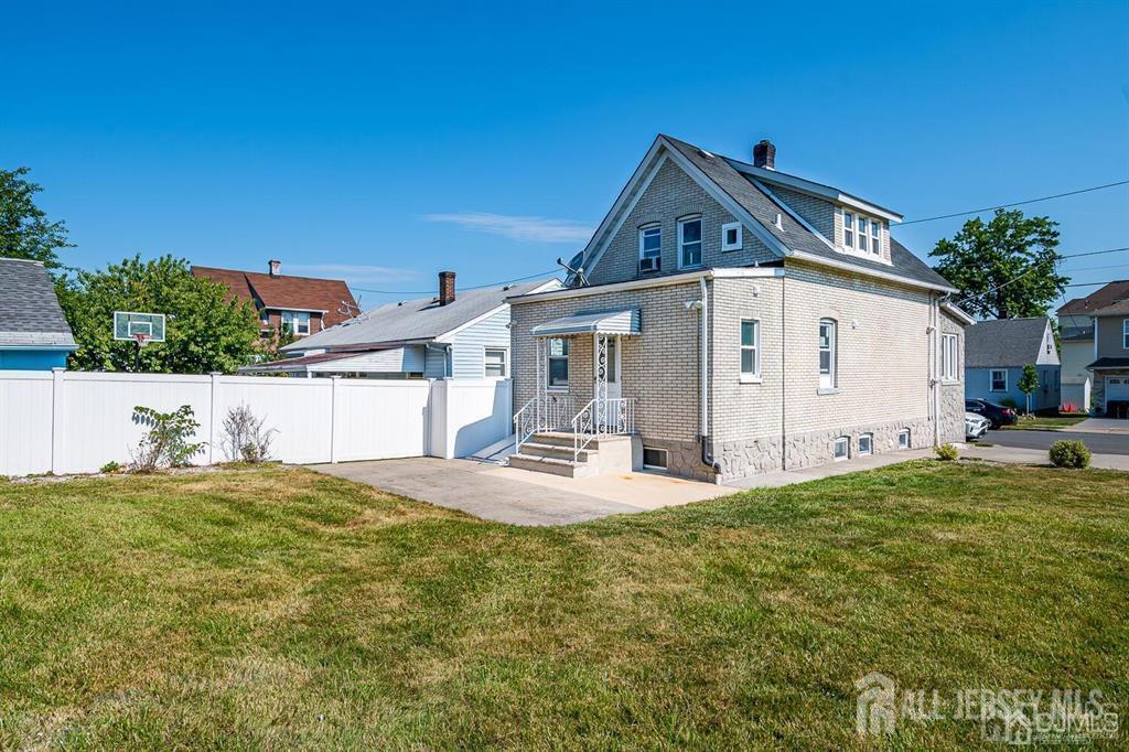 43 Saint Ann Street Carteret NJ 07008