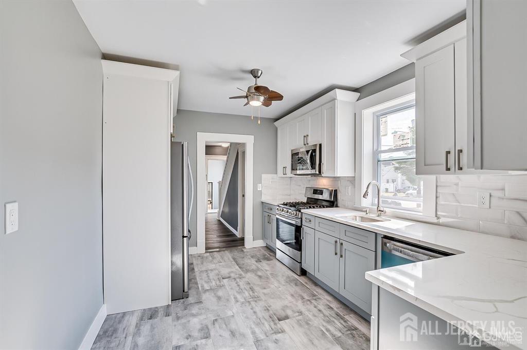 43 Saint Ann Street Carteret NJ 07008