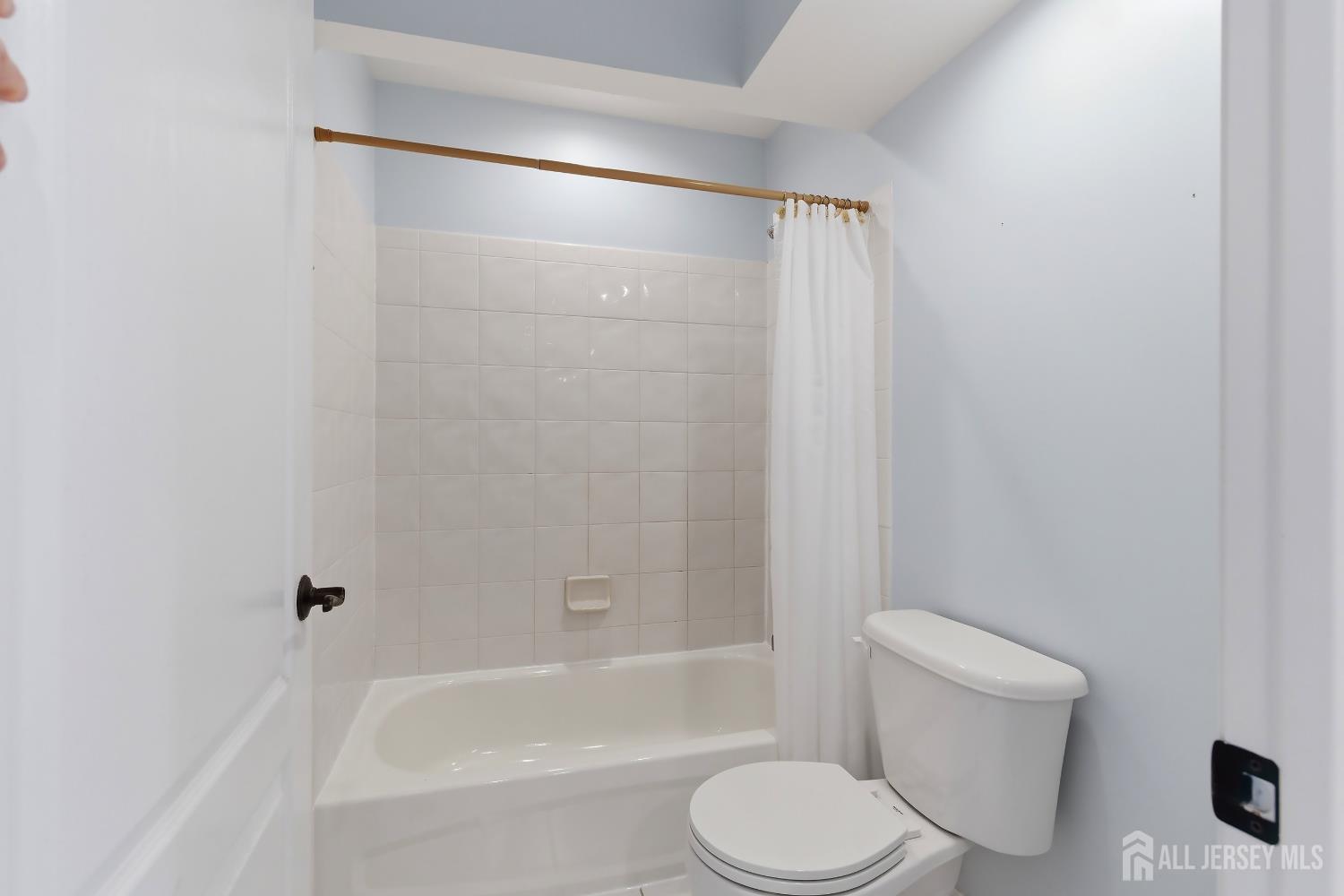 16 Deer Run Drive Freehold NJ 07728