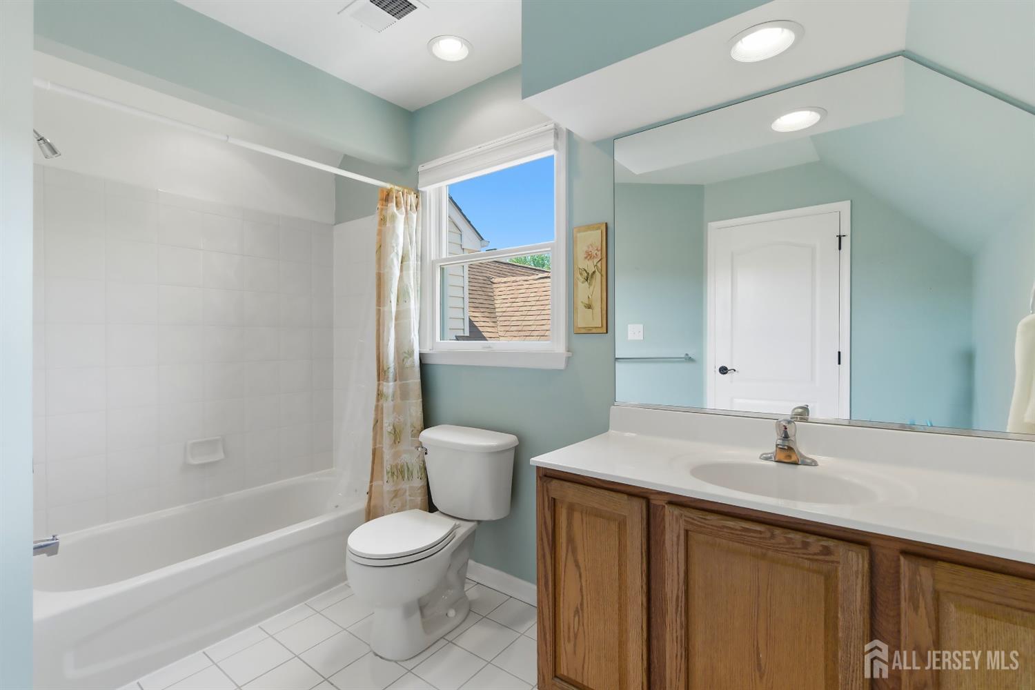 16 Deer Run Drive Freehold NJ 07728