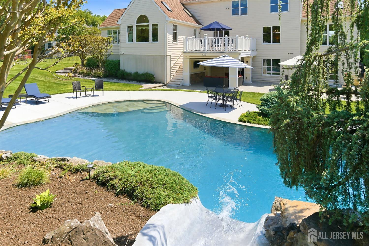 16 Deer Run Drive Freehold NJ 07728