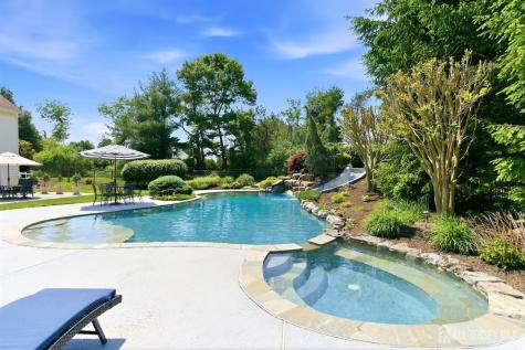 16 Deer Run Drive Freehold NJ 07728
