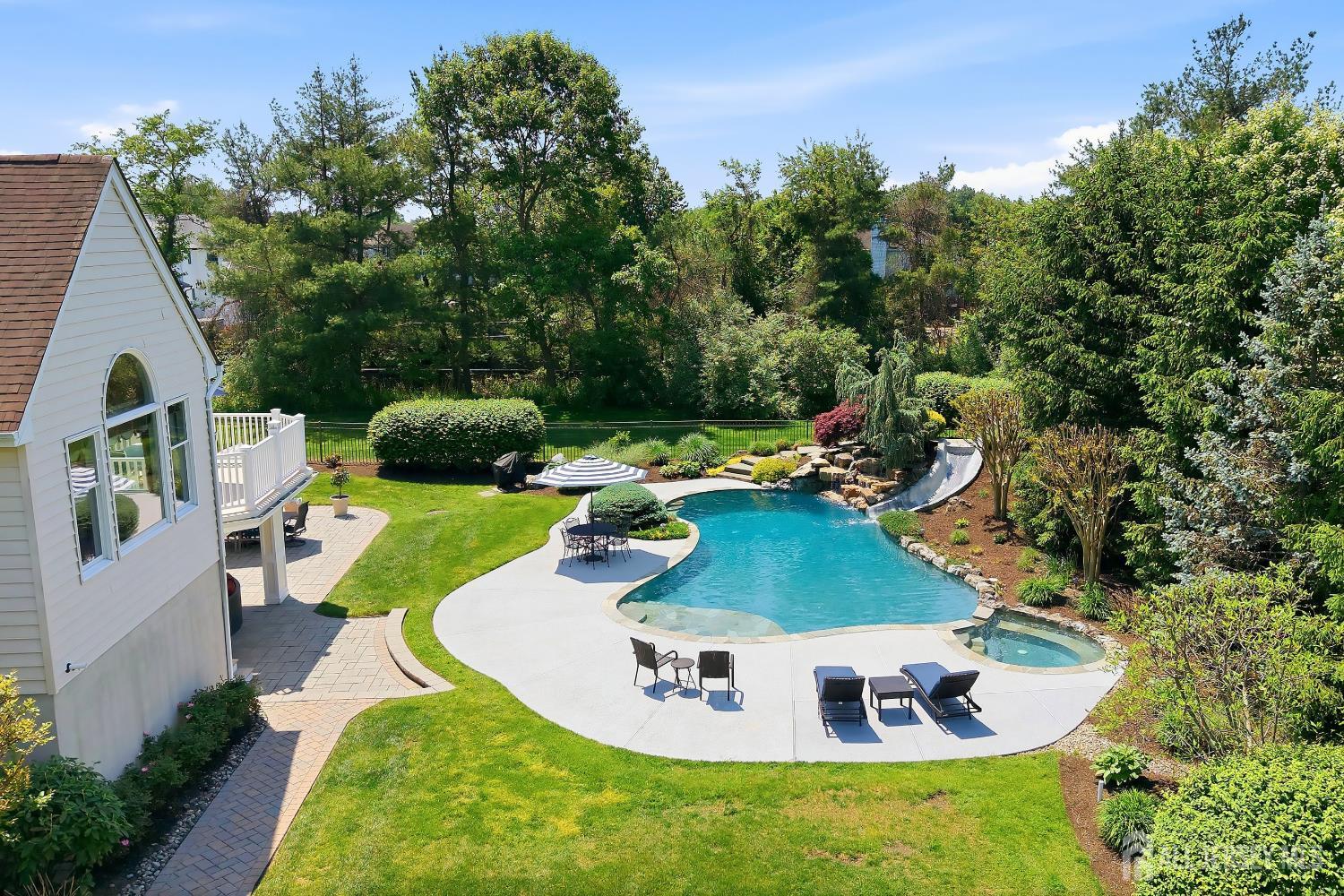 16 Deer Run Drive Freehold NJ 07728