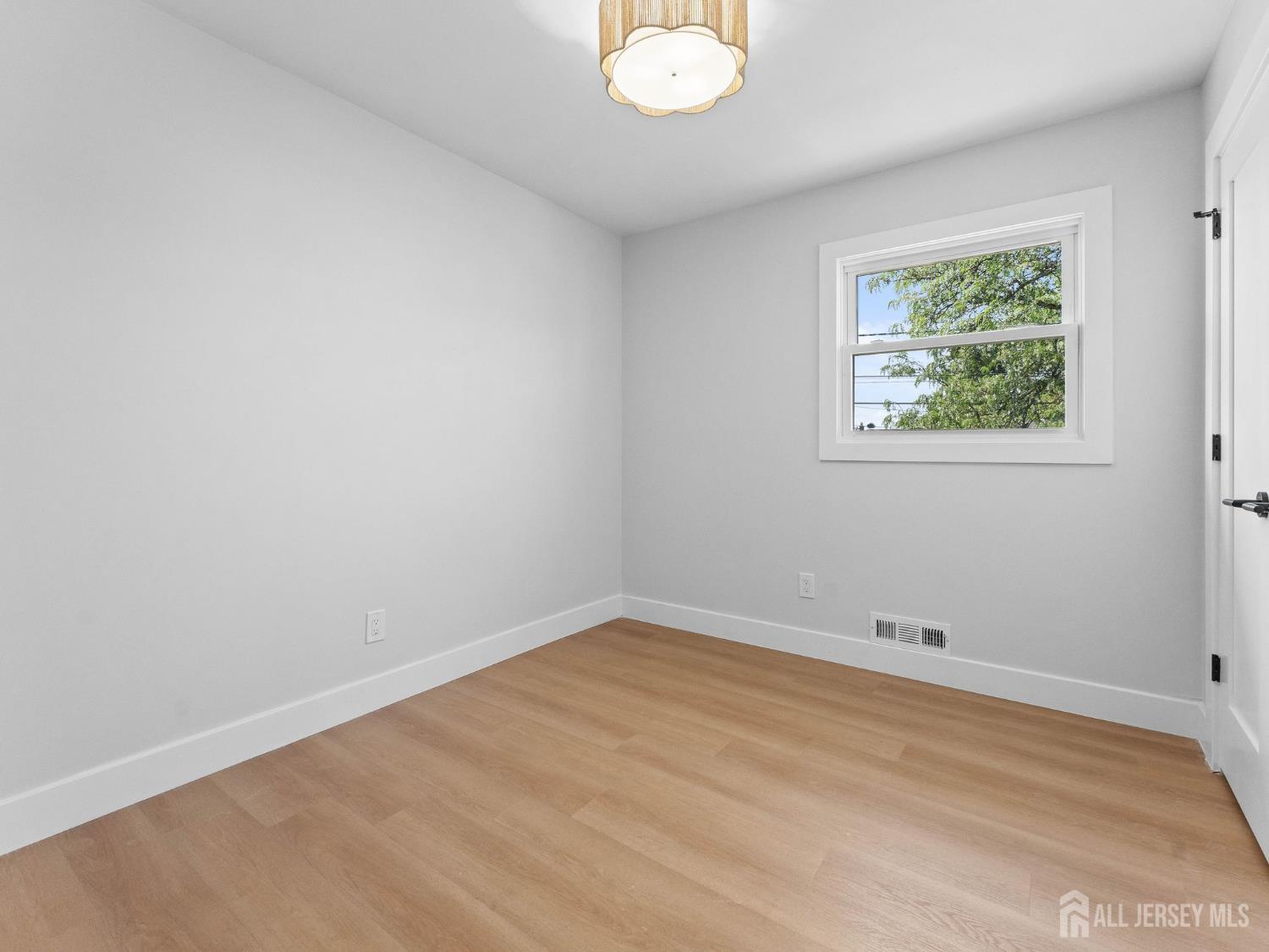 44 Charlotte Street Carteret NJ 07008