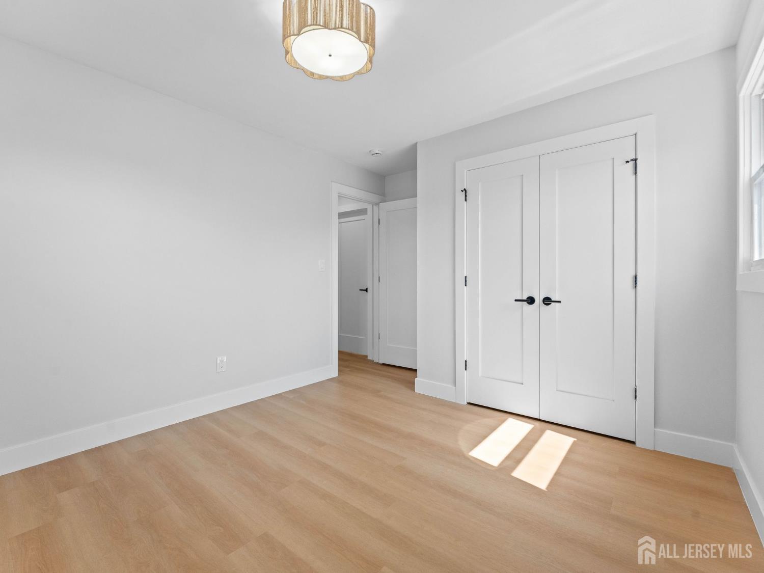 44 Charlotte Street Carteret NJ 07008