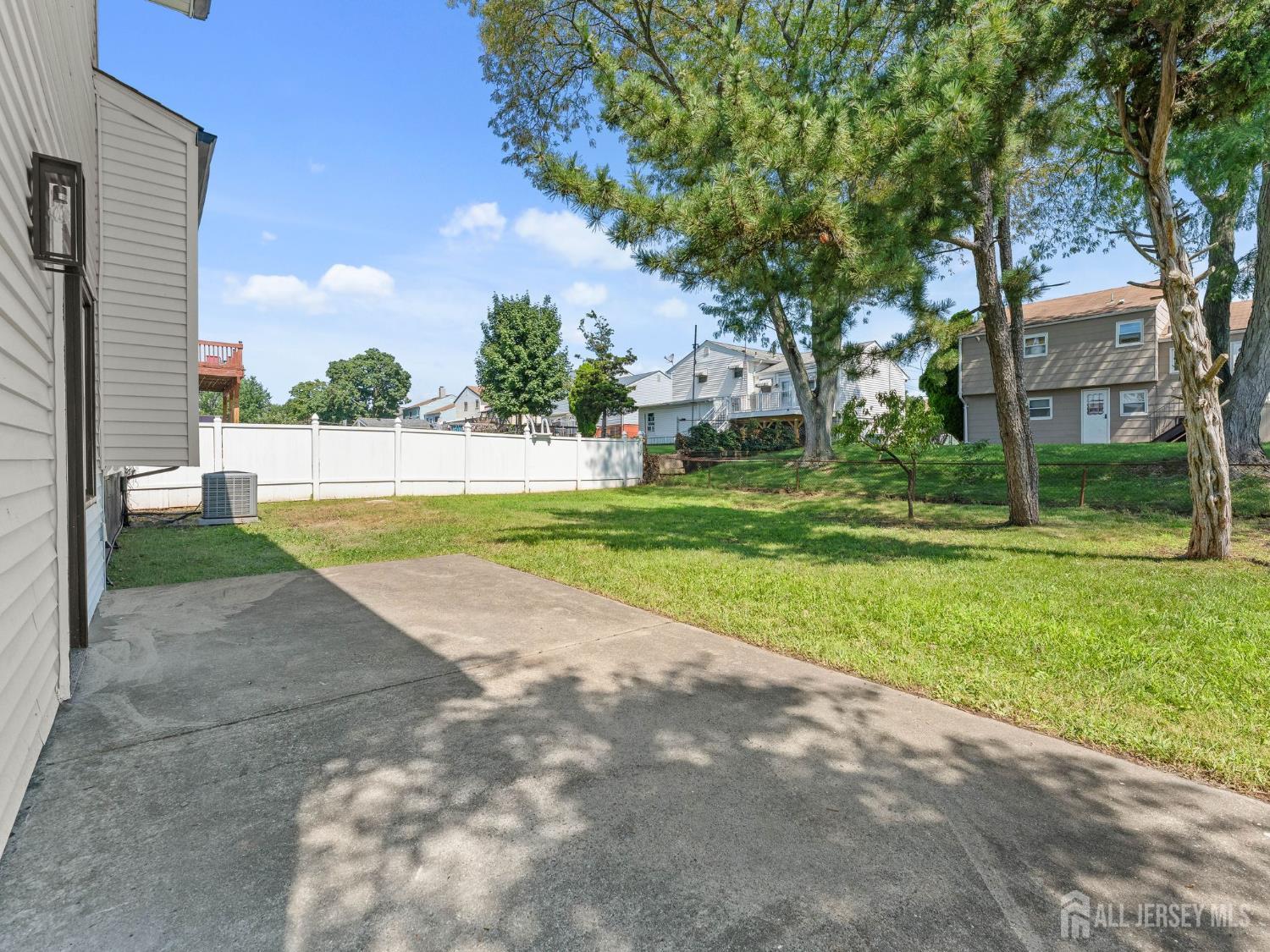 44 Charlotte Street Carteret NJ 07008