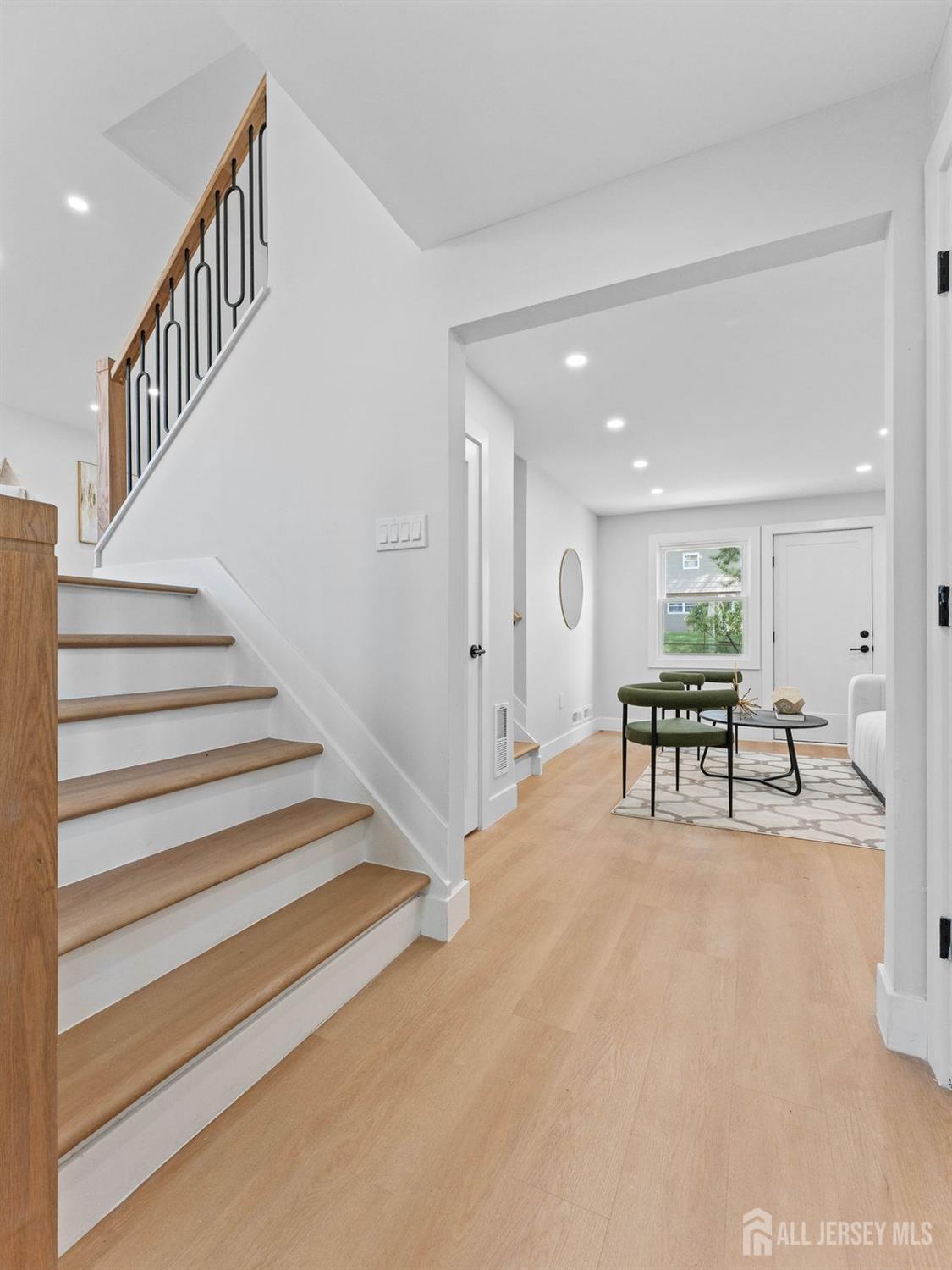 44 Charlotte Street Carteret NJ 07008