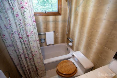 8 Stony Road Edison NJ 08817
