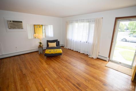 8 Stony Road Edison NJ 08817