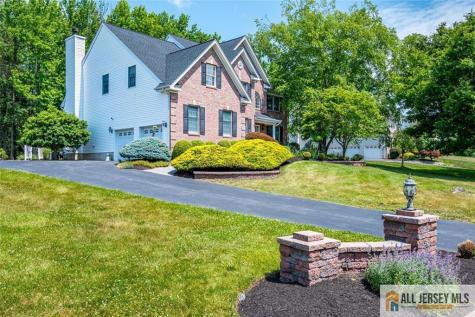 21 Courtside Lane South Brunswick NJ 08540