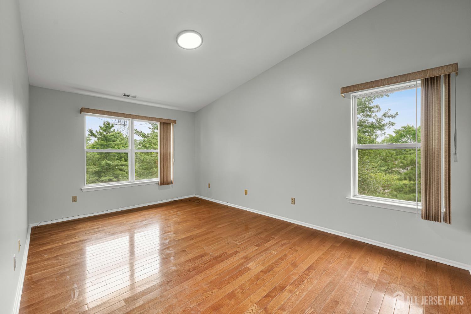 351 Ventnor Court Piscataway NJ 08854