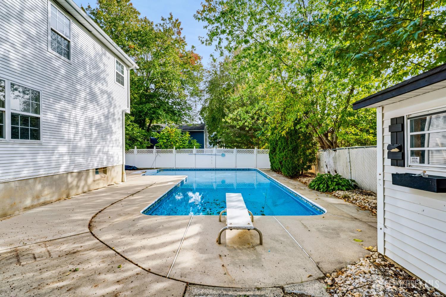 47 Avenue G Avenue Monroe NJ 08831