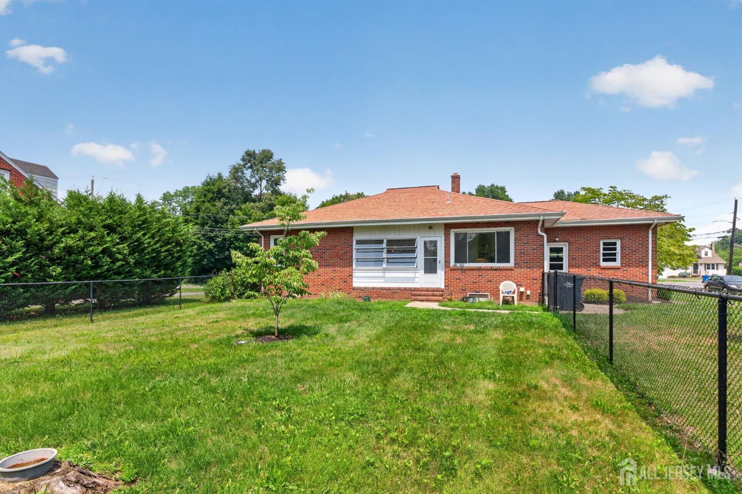 952 Cranbury Cross Road North Brunswick NJ 08902