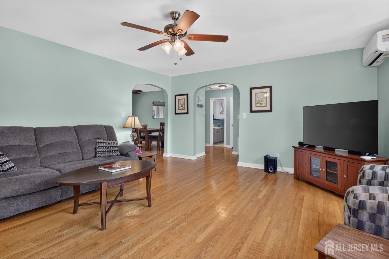 952 Cranbury Cross Road North Brunswick NJ 08902