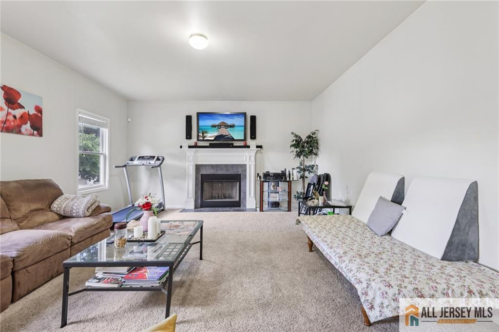 150 Carolyn Avenue Colonia NJ 07067