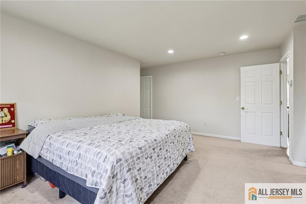 150 Carolyn Avenue Colonia NJ 07067
