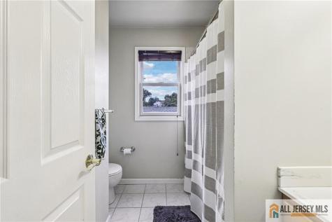 150 Carolyn Avenue Colonia NJ 07067