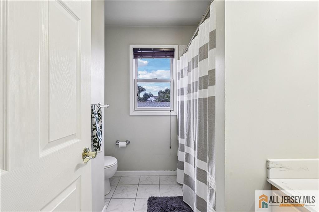 150 Carolyn Avenue Colonia NJ 07067