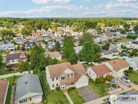 150 Carolyn Avenue Colonia NJ 07067