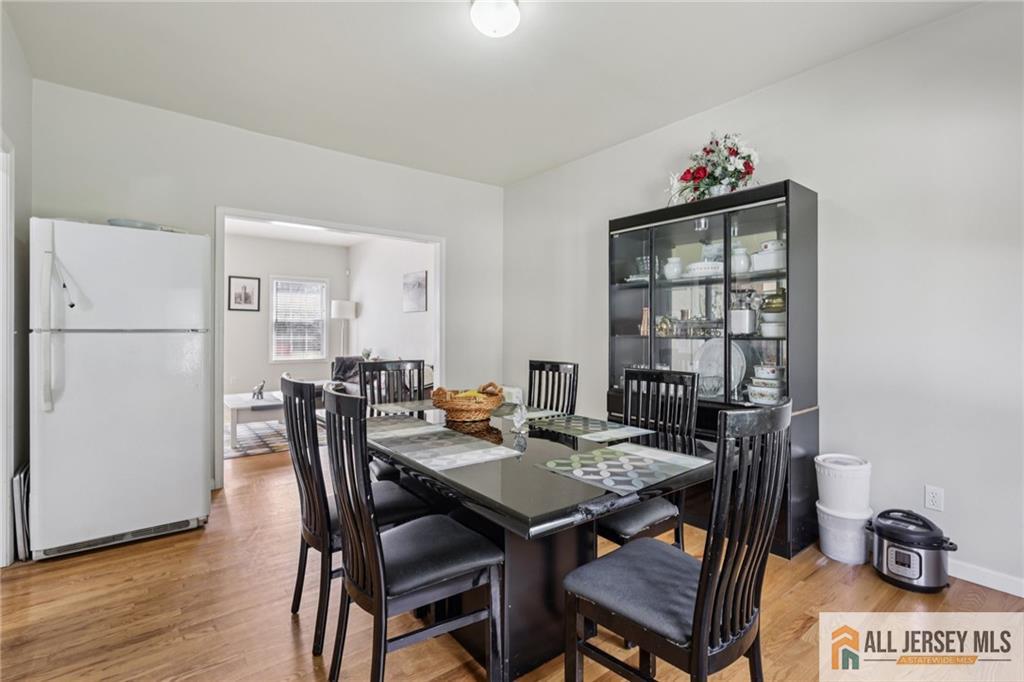 150 Carolyn Avenue Colonia NJ 07067