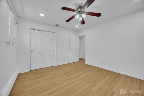 120 Winthrop Road Edison NJ 08817