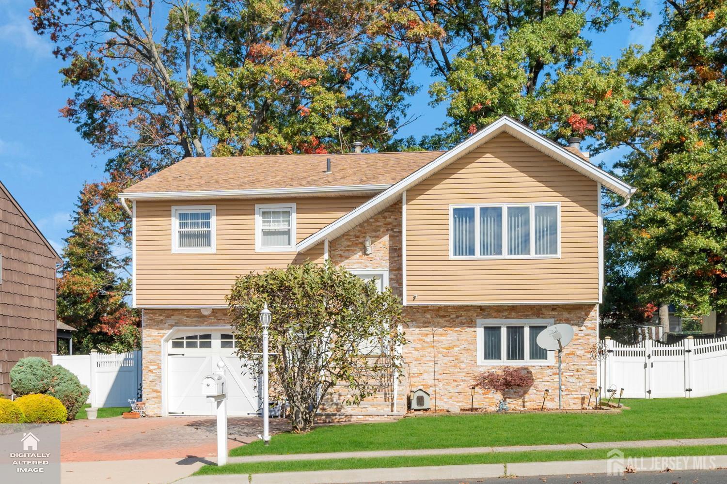 7 Thomas Avenue Sayreville NJ 08879