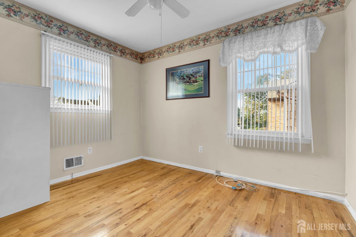 7 Thomas Avenue Sayreville NJ 08879