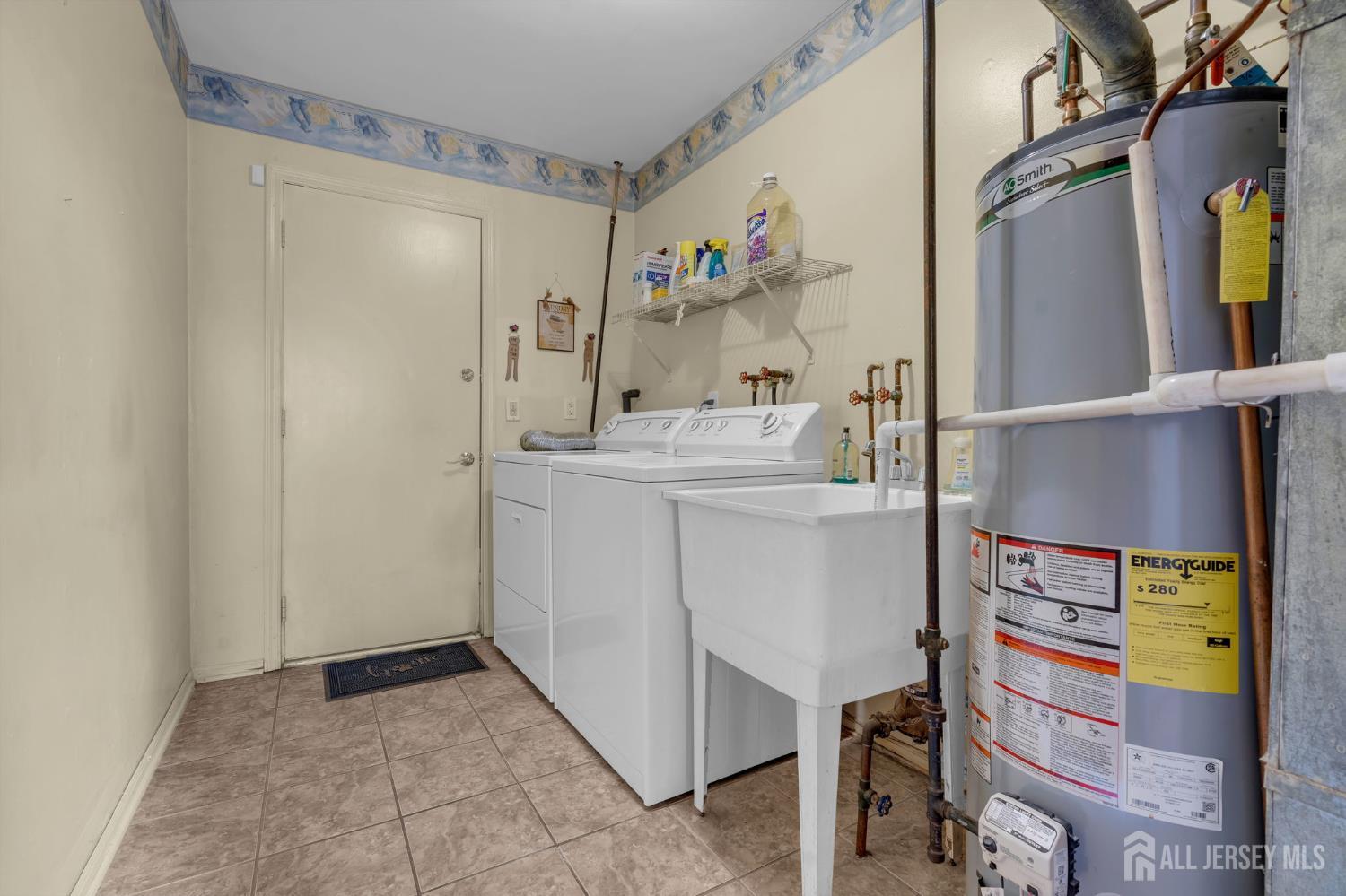 7 Thomas Avenue Sayreville NJ 08879