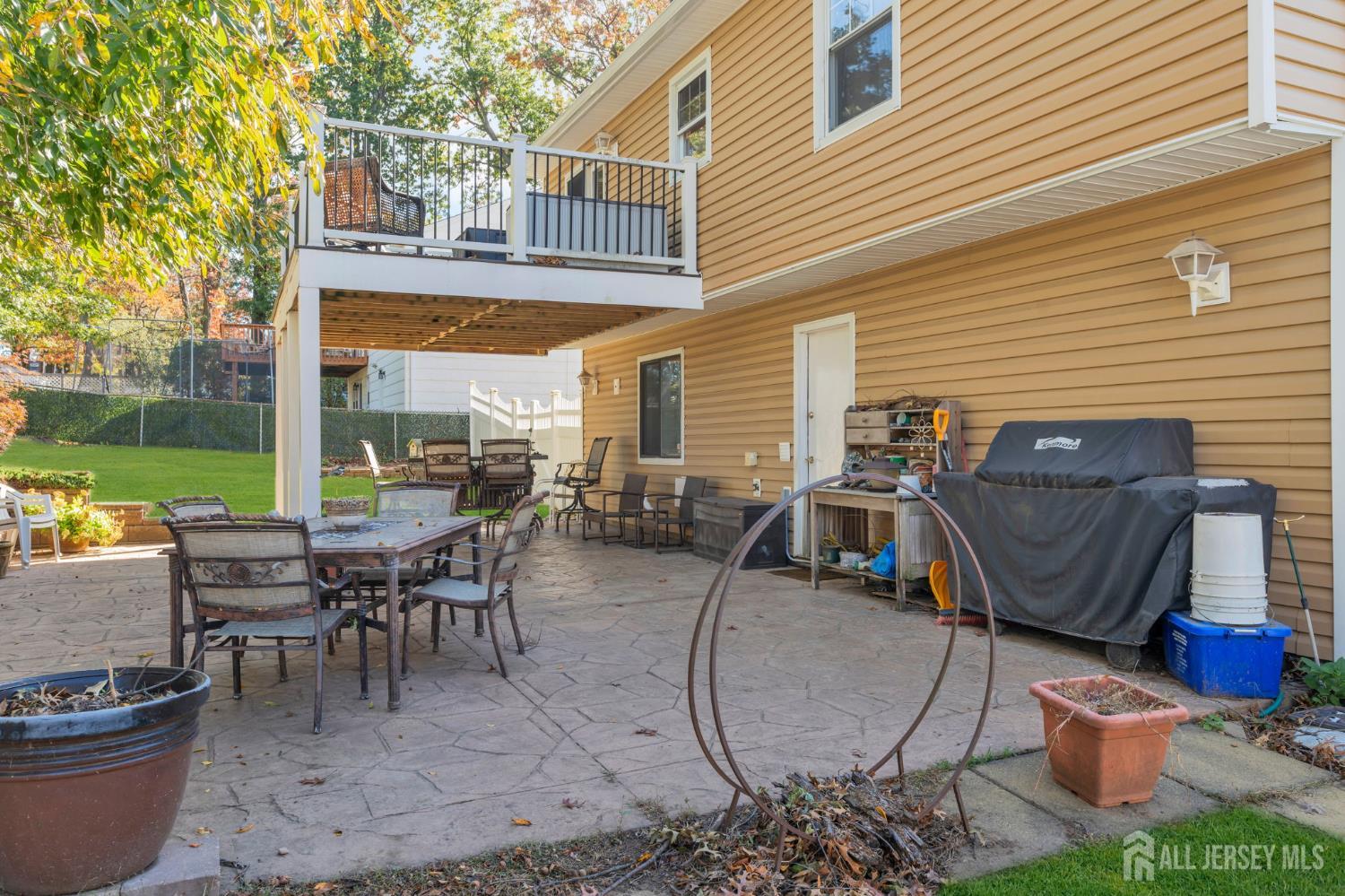 7 Thomas Avenue Sayreville NJ 08879