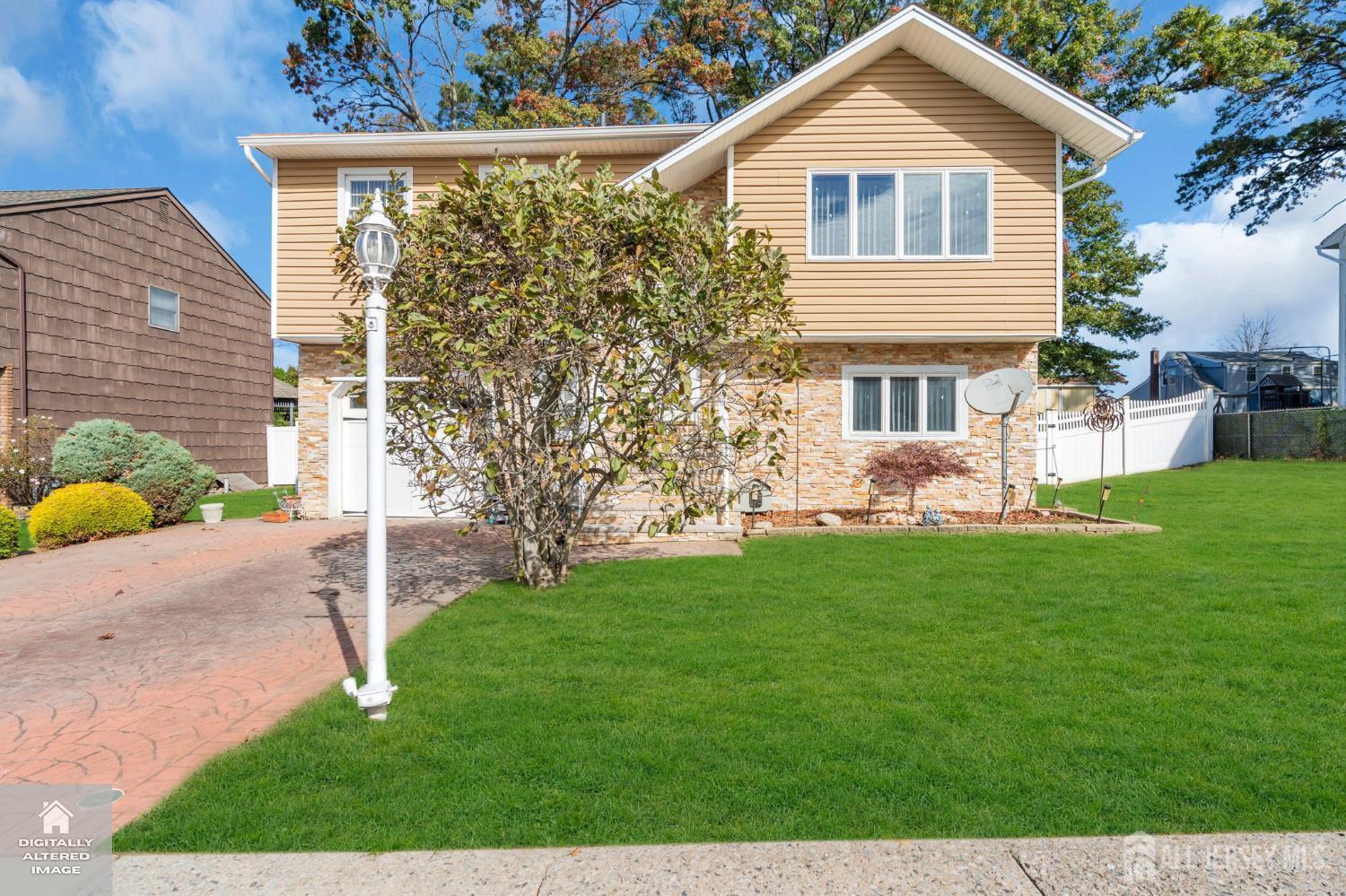 7 Thomas Avenue Sayreville NJ 08879