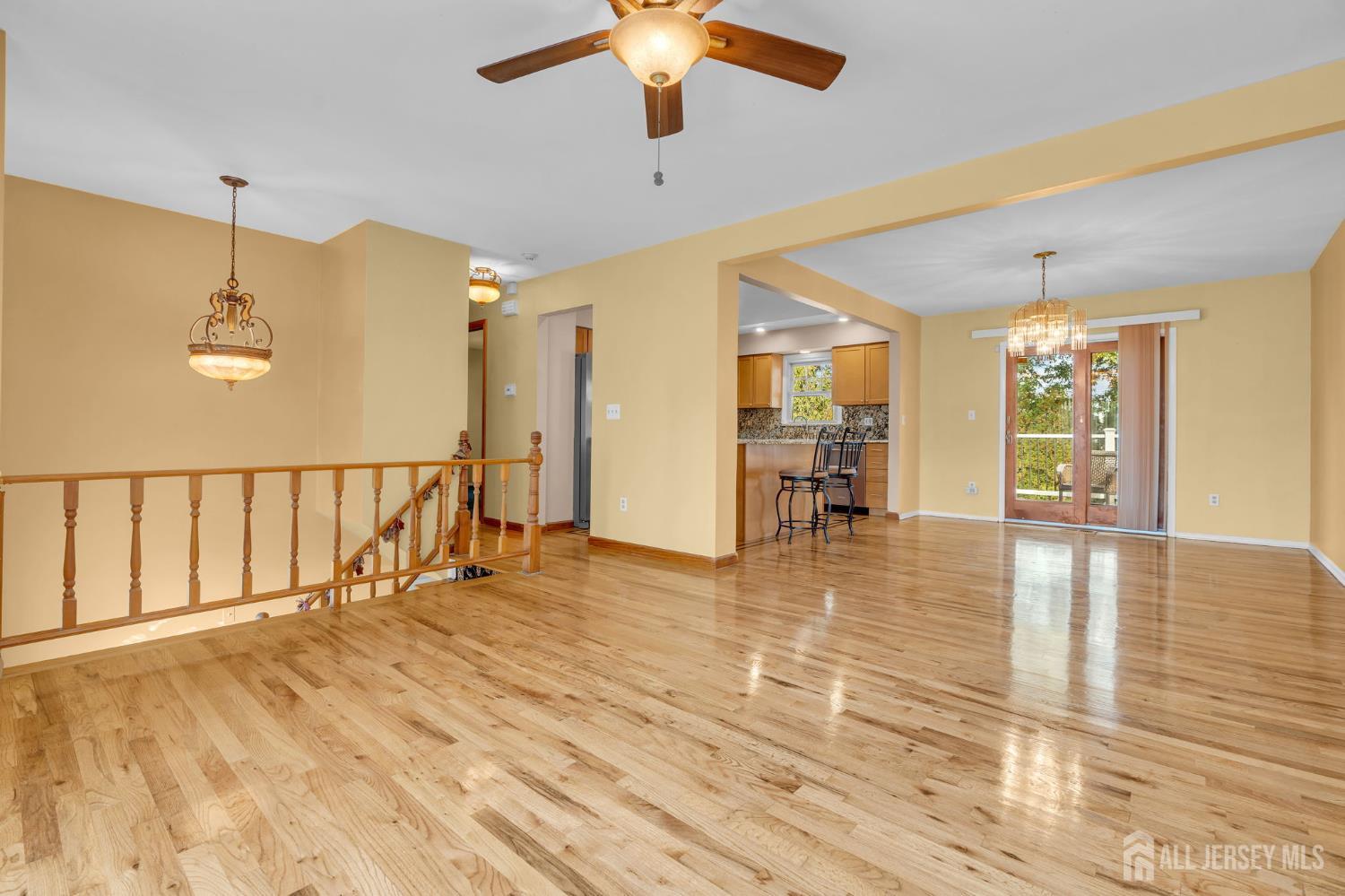 7 Thomas Avenue Sayreville NJ 08879