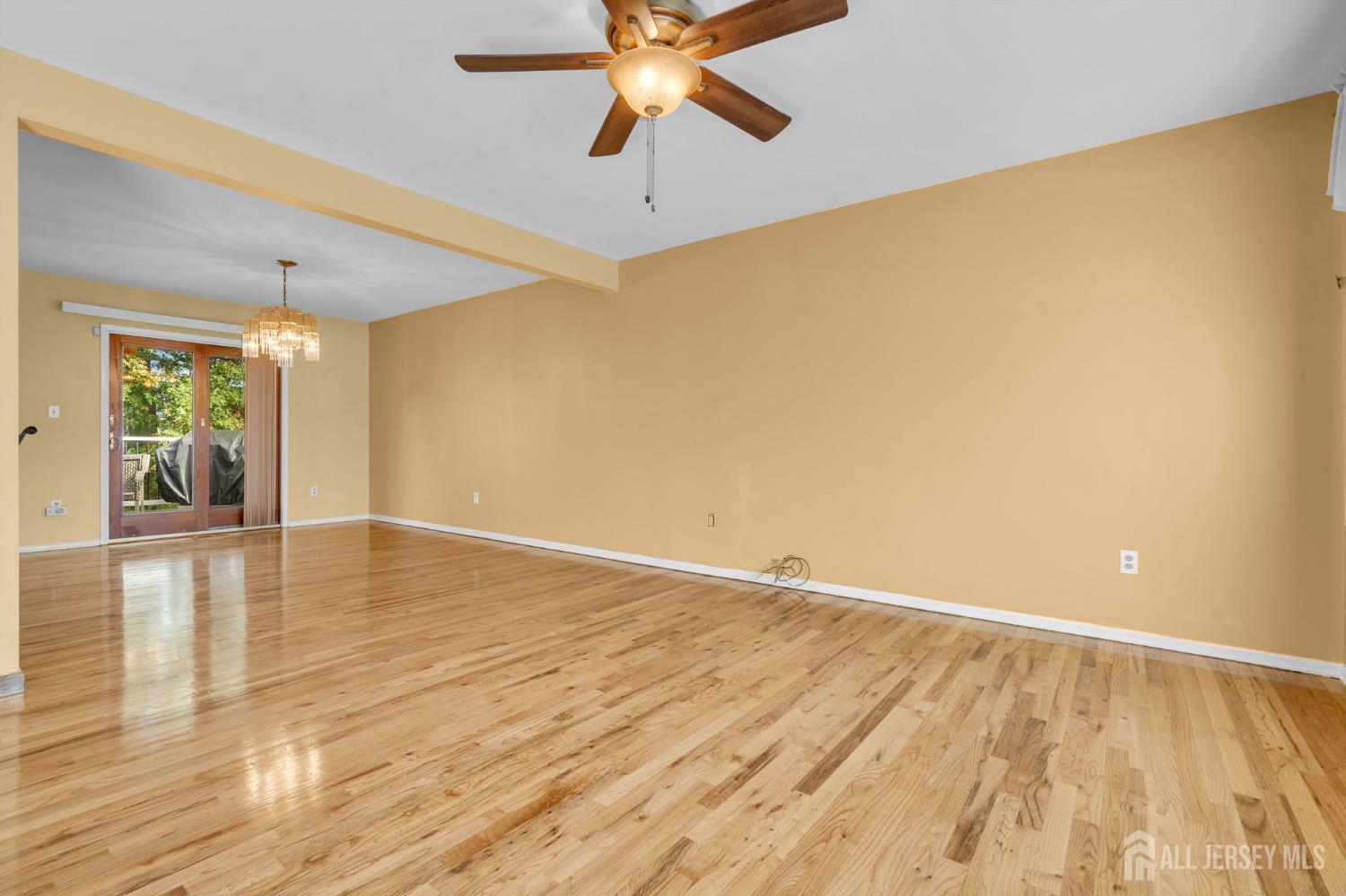 7 Thomas Avenue Sayreville NJ 08879
