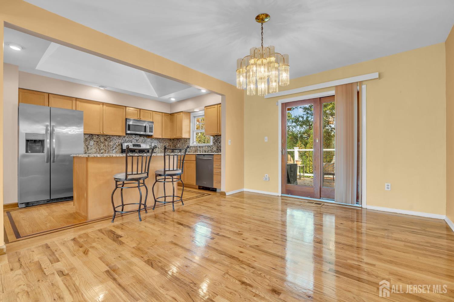 7 Thomas Avenue Sayreville NJ 08879