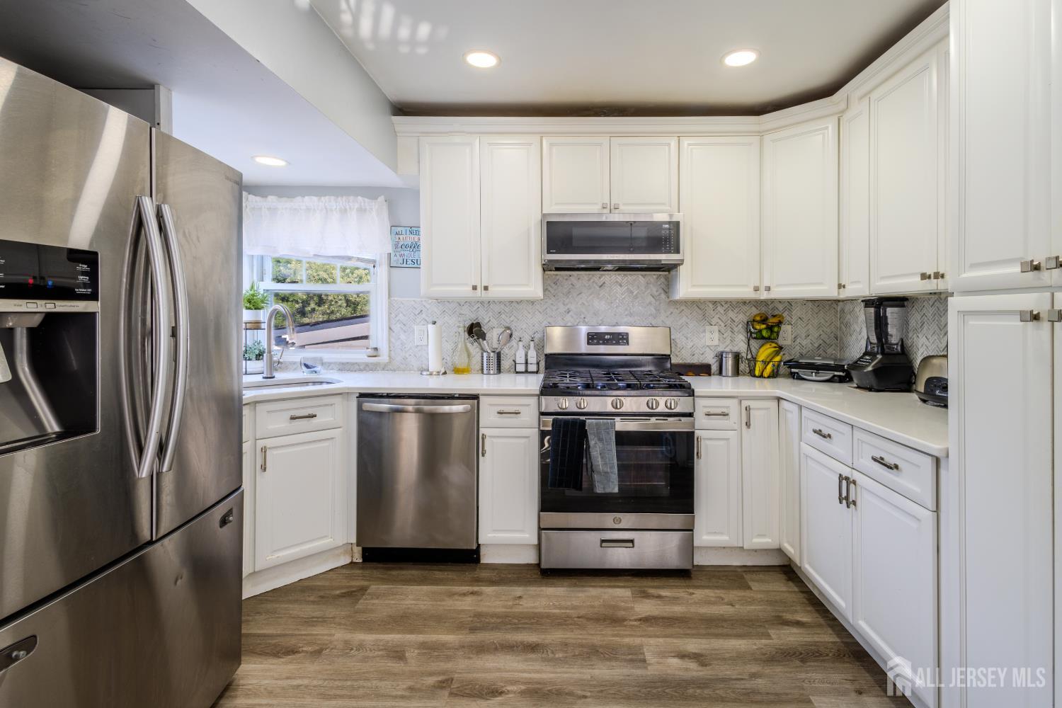 113 S Mckinley Avenue Iselin NJ 08830