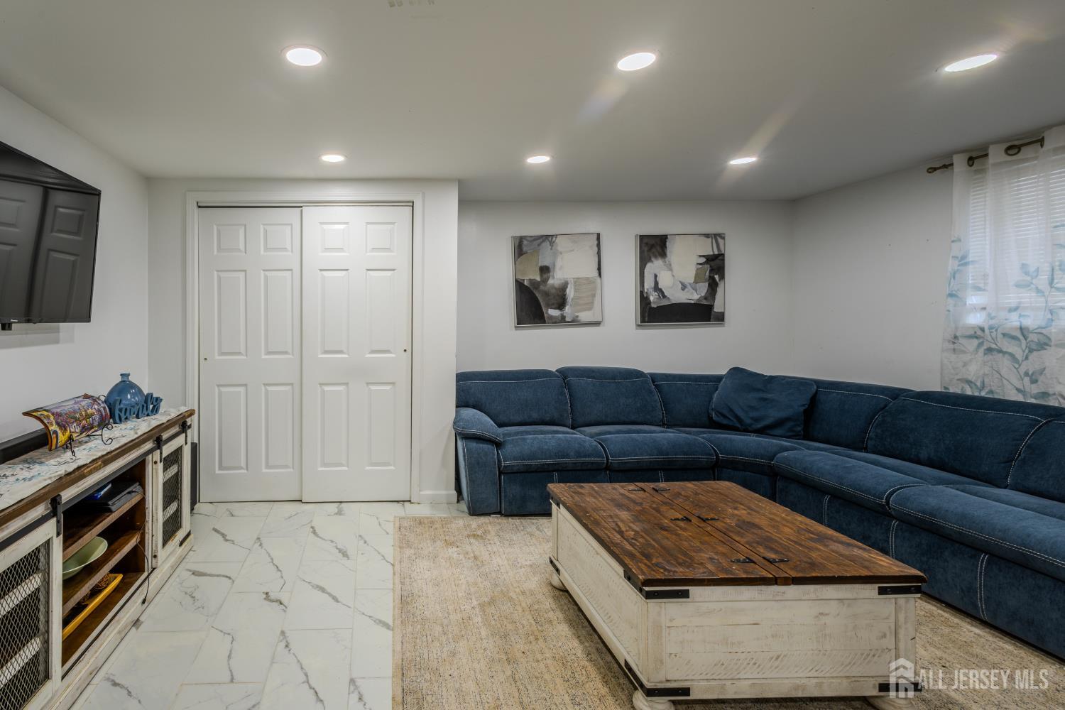 113 S Mckinley Avenue Iselin NJ 08830