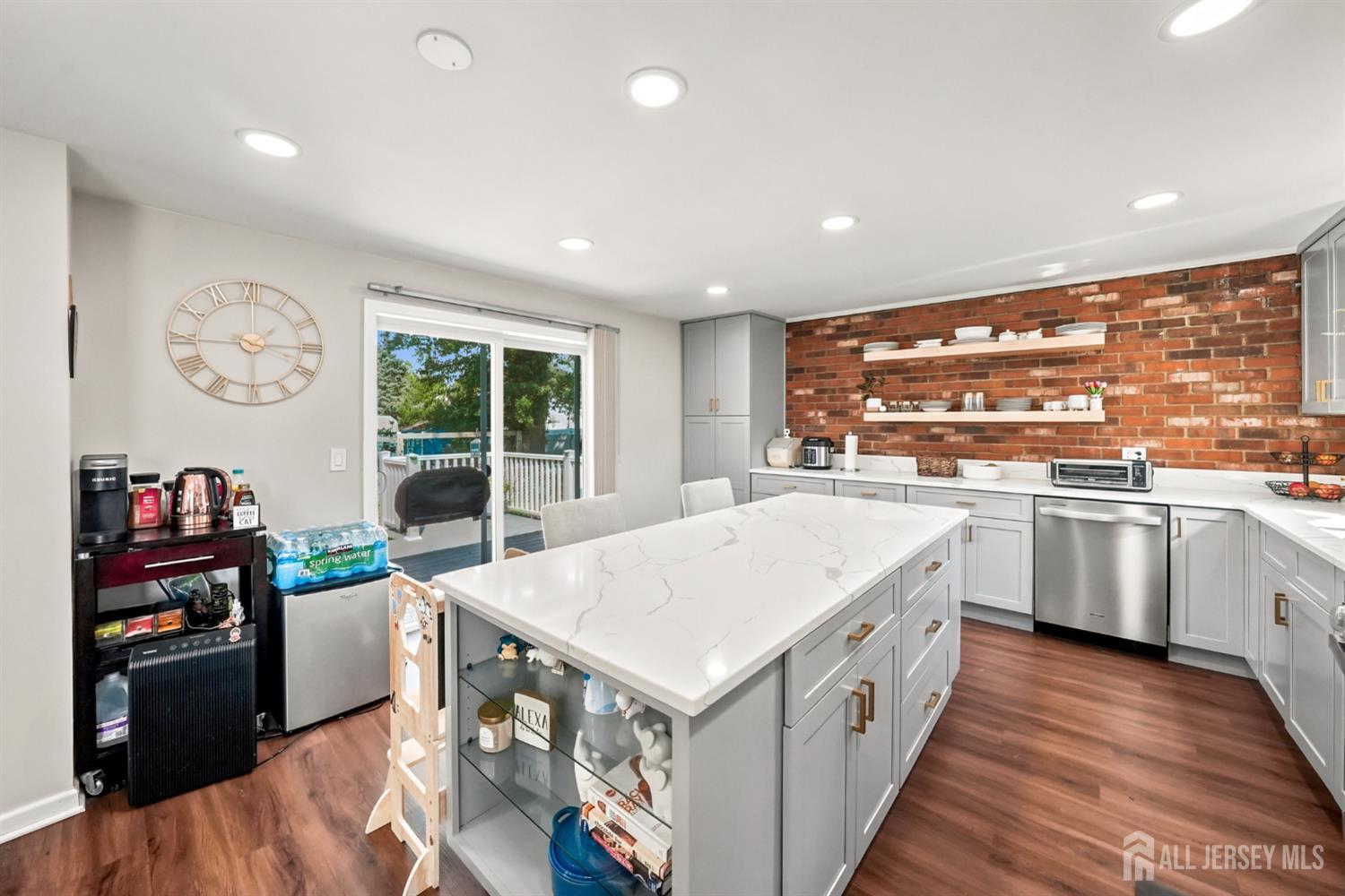 212 Stephenson Avenue Middlesex NJ 08846