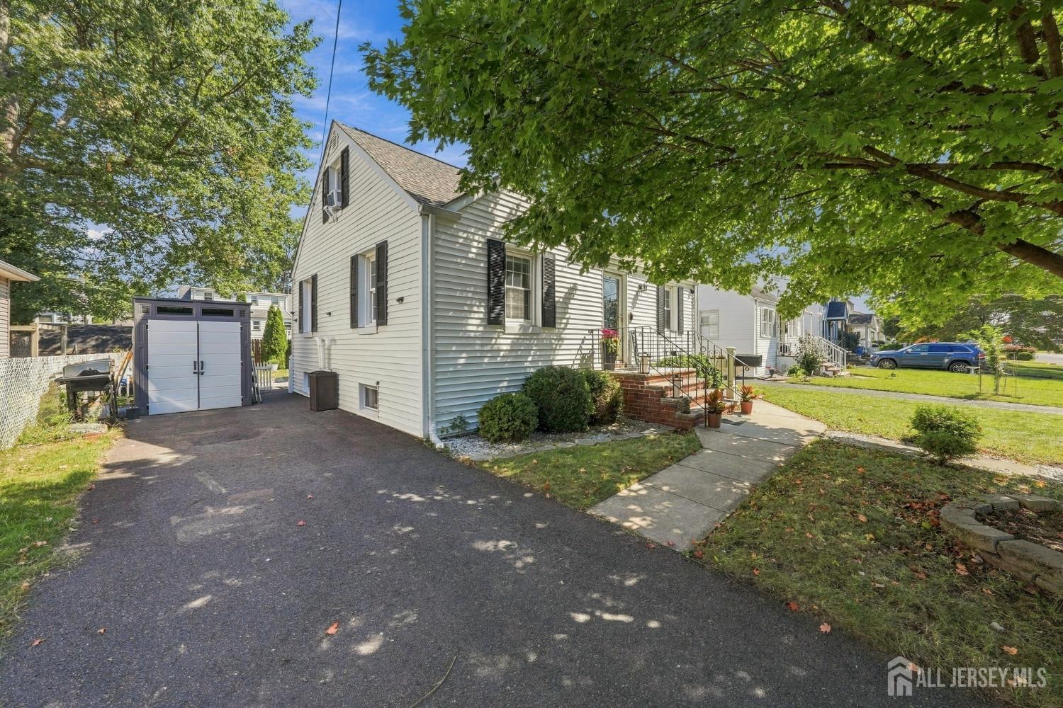 212 Stephenson Avenue Middlesex NJ 08846