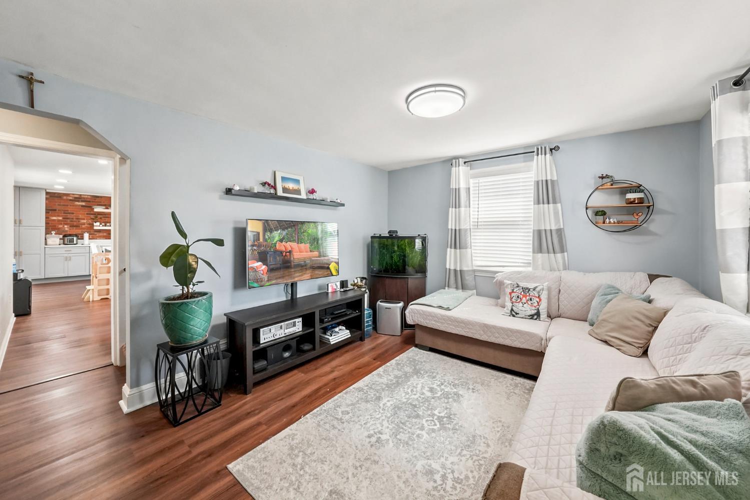 212 Stephenson Avenue Middlesex NJ 08846