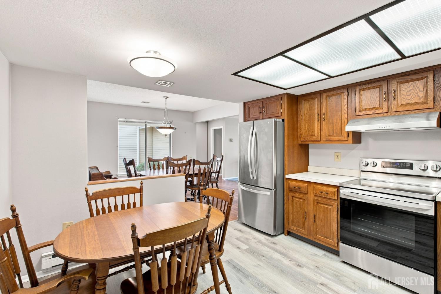 392-B Hystrix Plaza Monroe NJ 08831