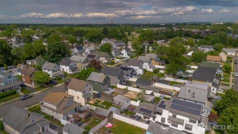 11 Jean Court Woodbridge Proper NJ 07095