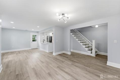 11 Jean Court Woodbridge Proper NJ 07095